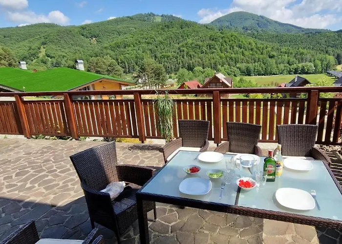 Snow Nyaraló Valcsa